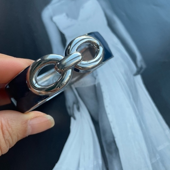 Banana Republic Jewelry - Banana  Republic bangle